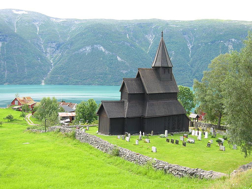 CRUCEROS NORUEGA ARTE IGLESIAS DE MADERA CRUCEROS FIORDOS NORUEGOS